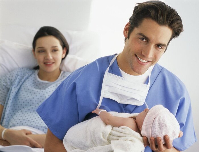 врач и ребенок обращение к врачу после родов